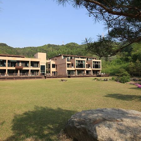 Hugel Heim Pension Pyeongchang Exterior photo