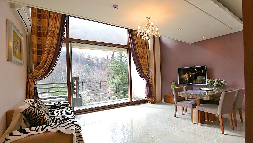 Hugel Heim Pension Pyeongchang Exterior photo